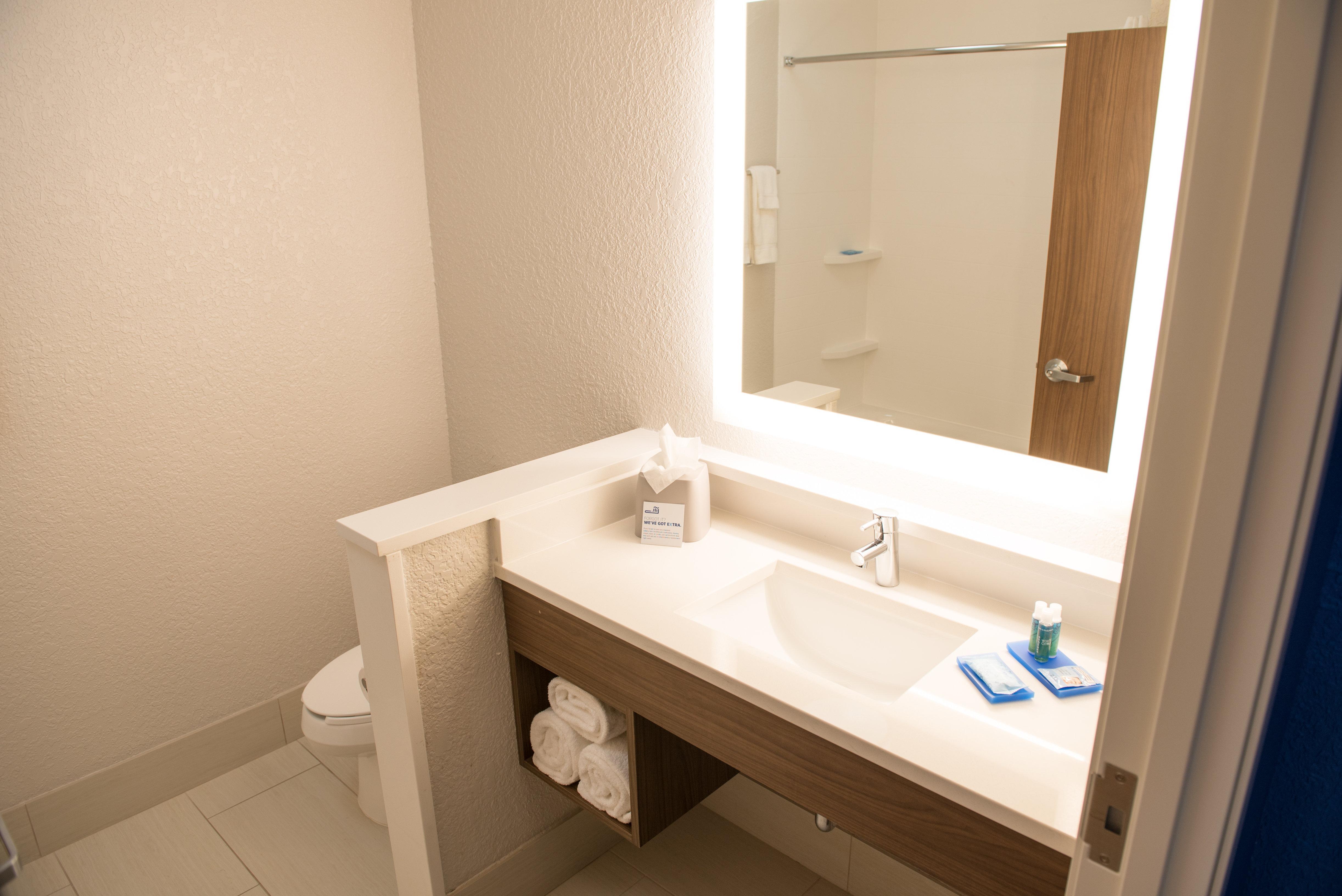 Holiday Inn Express & Suites - Orland Park Mokena By Ihg Exterior foto